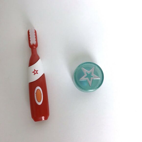 American Girl Healthy Smile Accessory Set Headgear Toothbrush Retainer - Picture 4 of 5